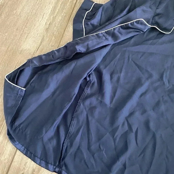 Womens pyjama  set size medium - Picture 4 of 7